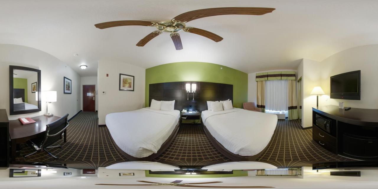 Clarion Inn & Suites Weatherford South Zewnętrze zdjęcie