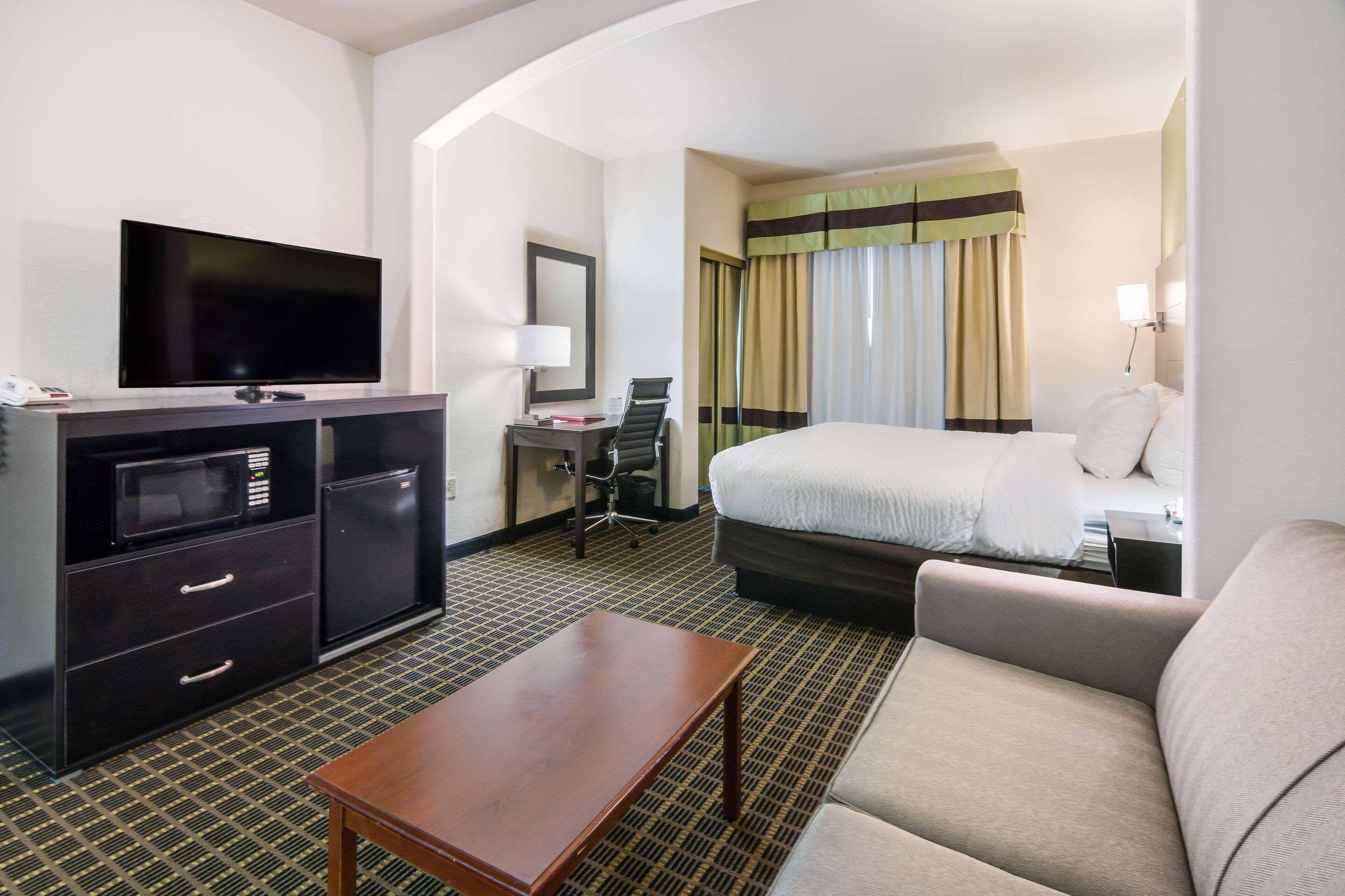 Clarion Inn & Suites Weatherford South Zewnętrze zdjęcie
