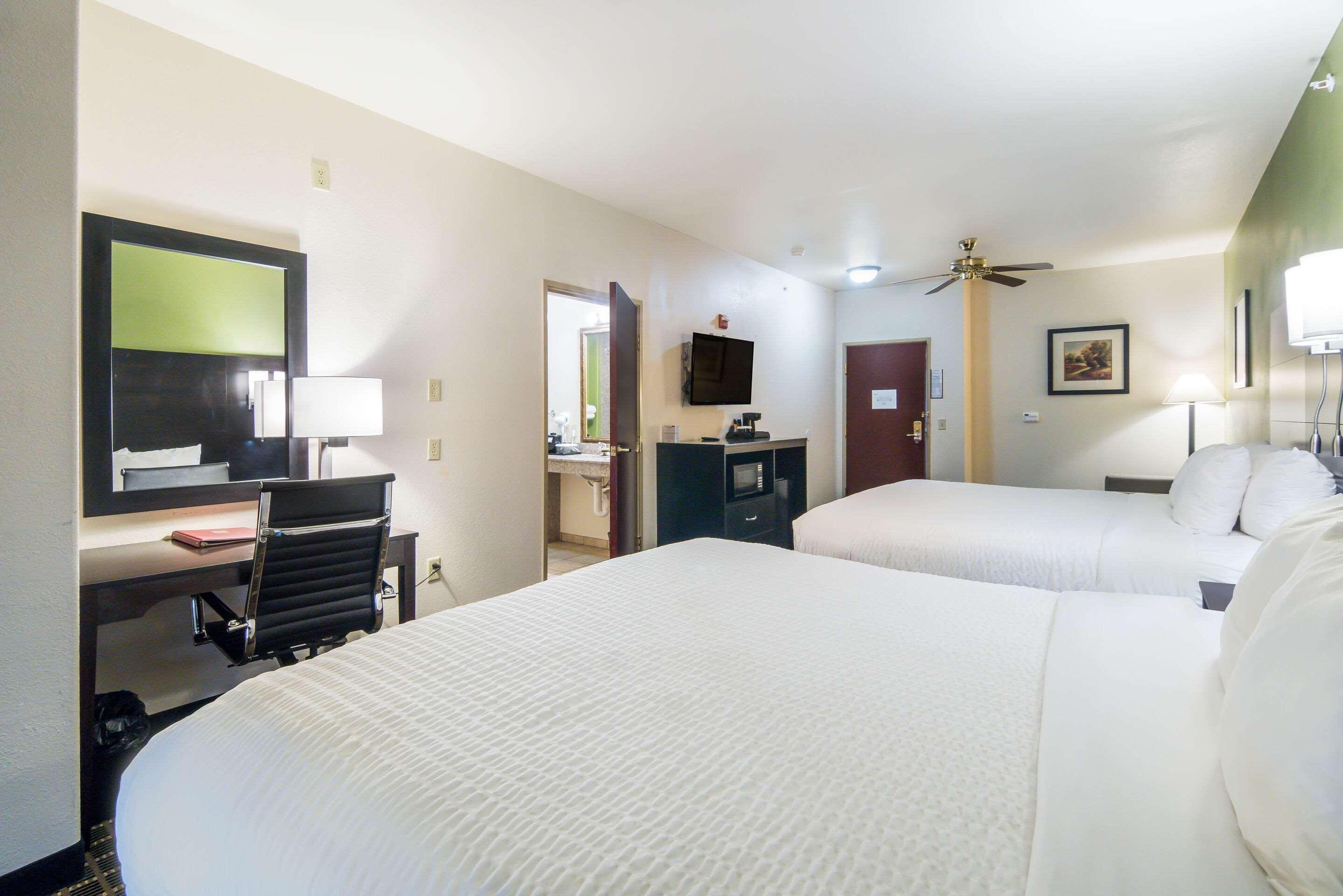 Clarion Inn & Suites Weatherford South Zewnętrze zdjęcie