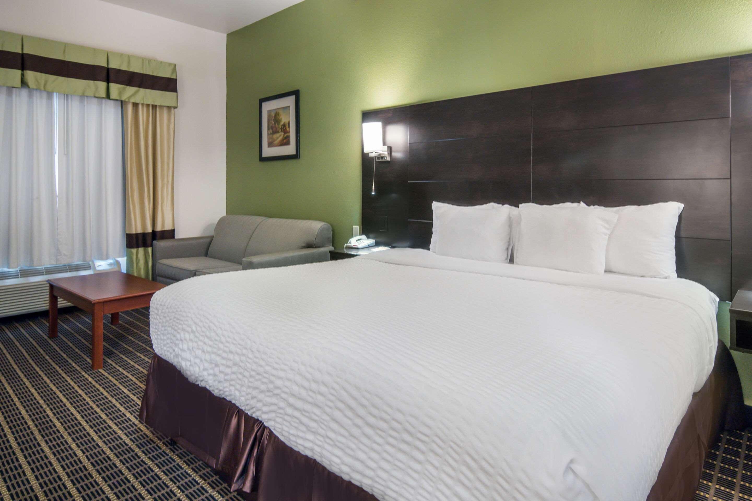 Clarion Inn & Suites Weatherford South Zewnętrze zdjęcie