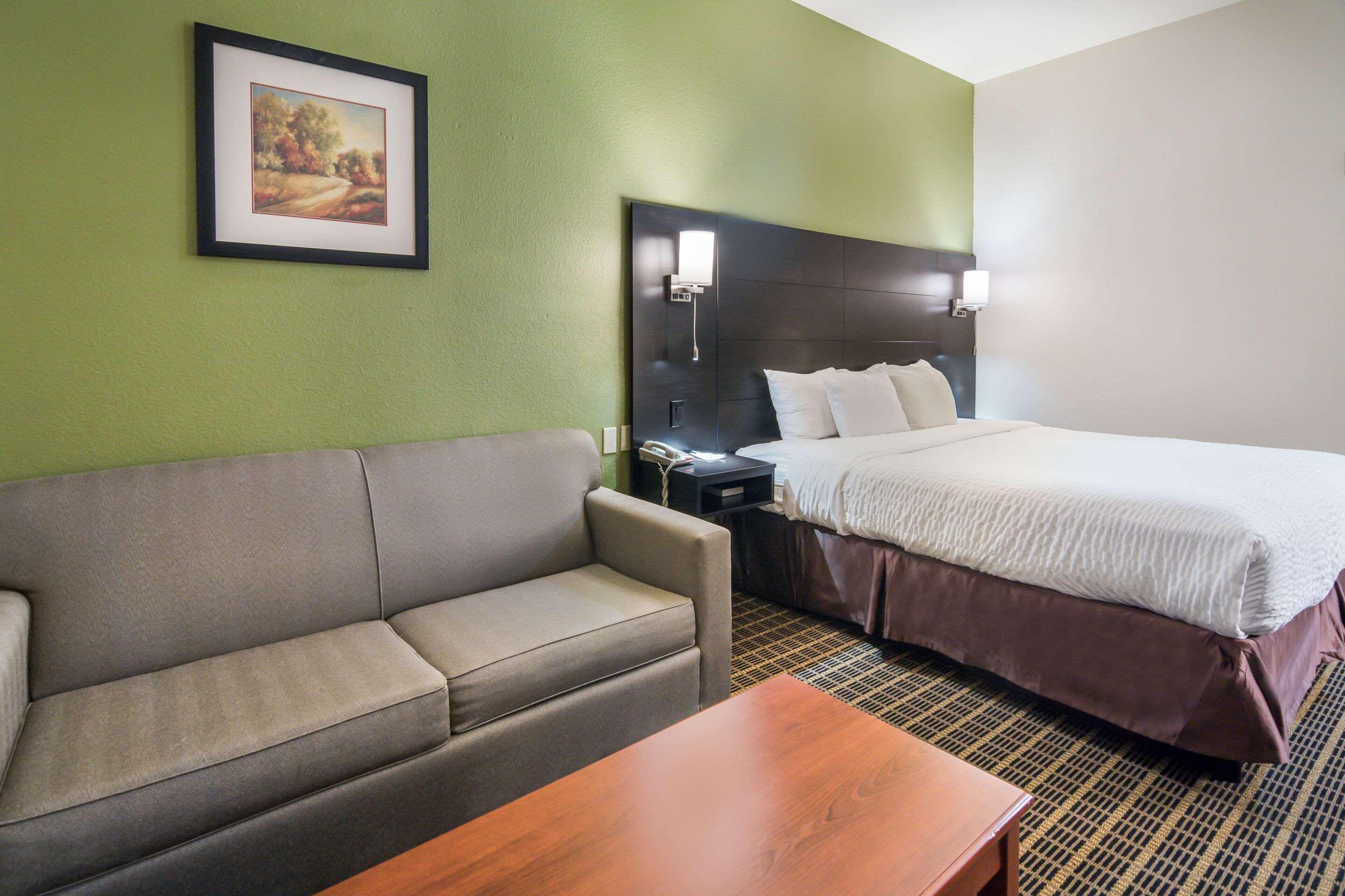 Clarion Inn & Suites Weatherford South Zewnętrze zdjęcie