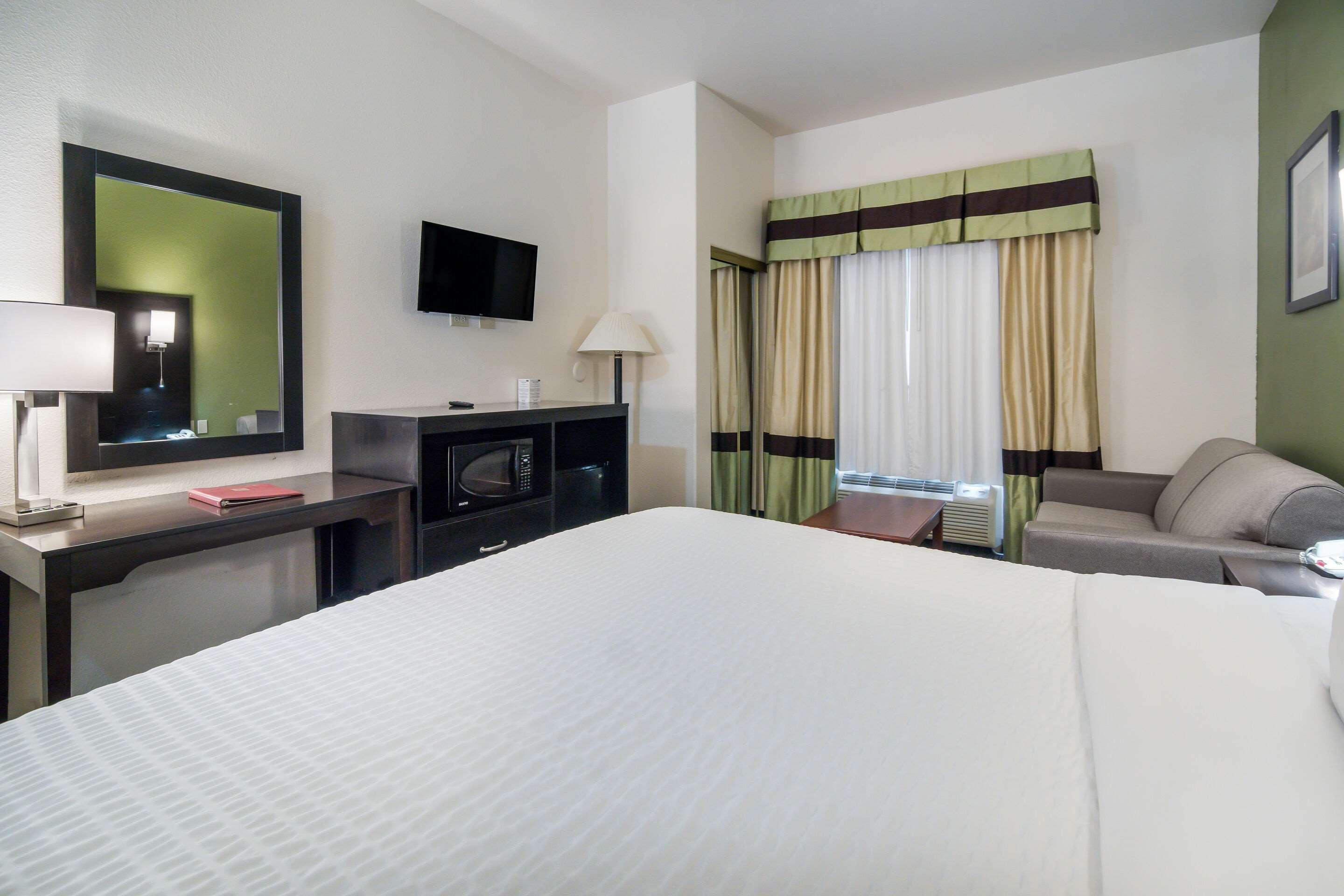 Clarion Inn & Suites Weatherford South Zewnętrze zdjęcie