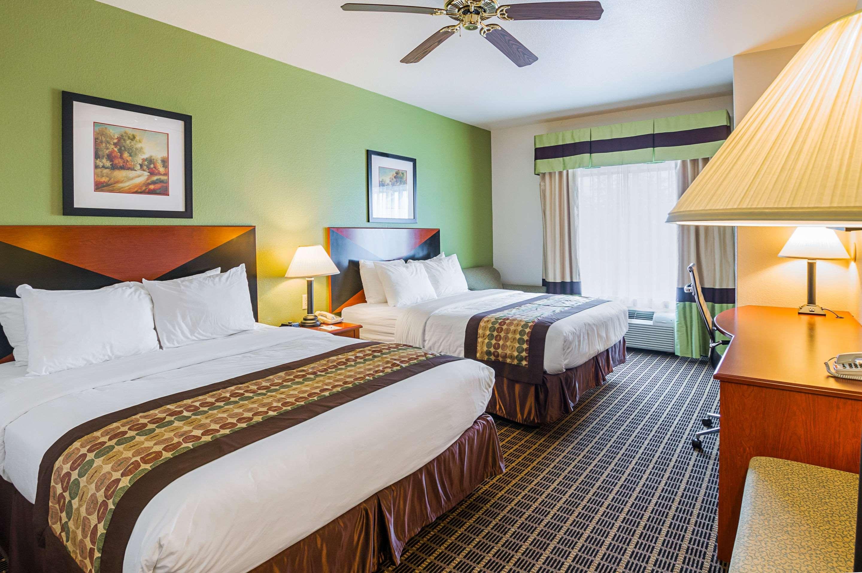 Clarion Inn & Suites Weatherford South Zewnętrze zdjęcie