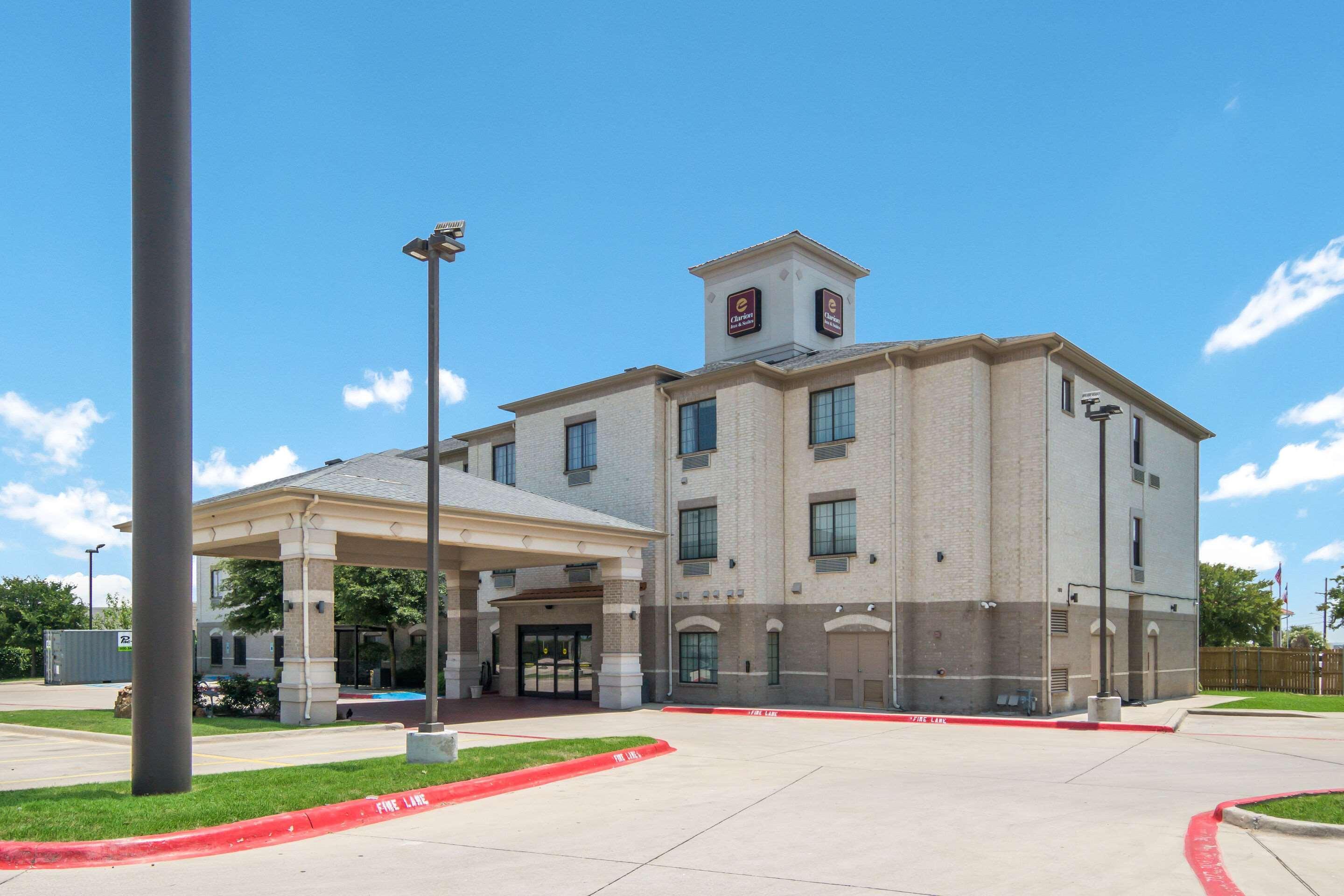Clarion Inn & Suites Weatherford South Zewnętrze zdjęcie