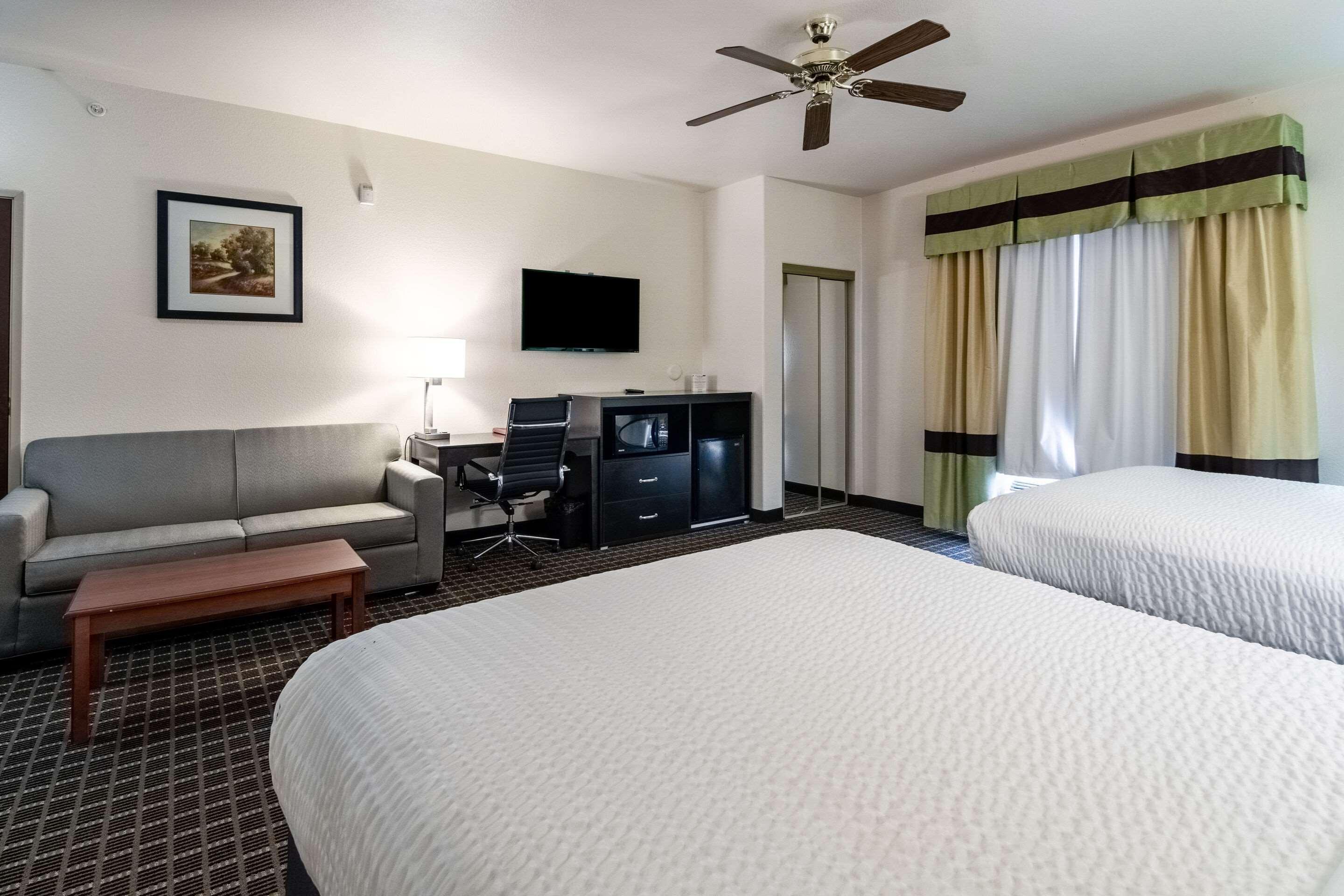 Clarion Inn & Suites Weatherford South Zewnętrze zdjęcie