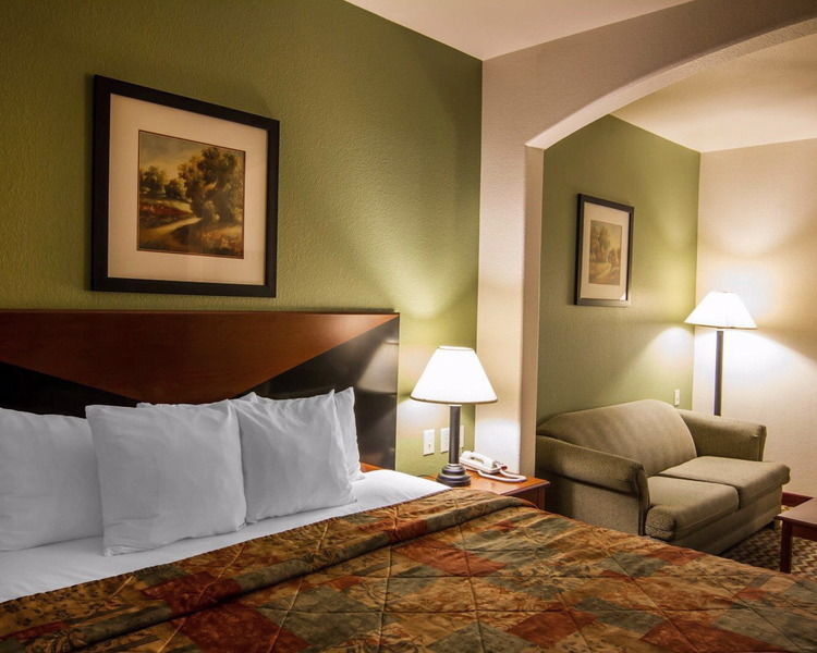 Clarion Inn & Suites Weatherford South Zewnętrze zdjęcie