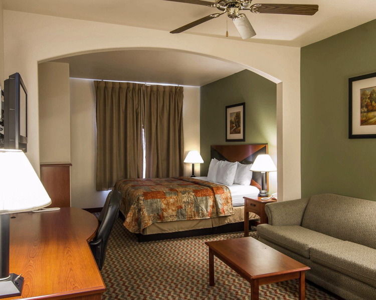 Clarion Inn & Suites Weatherford South Zewnętrze zdjęcie