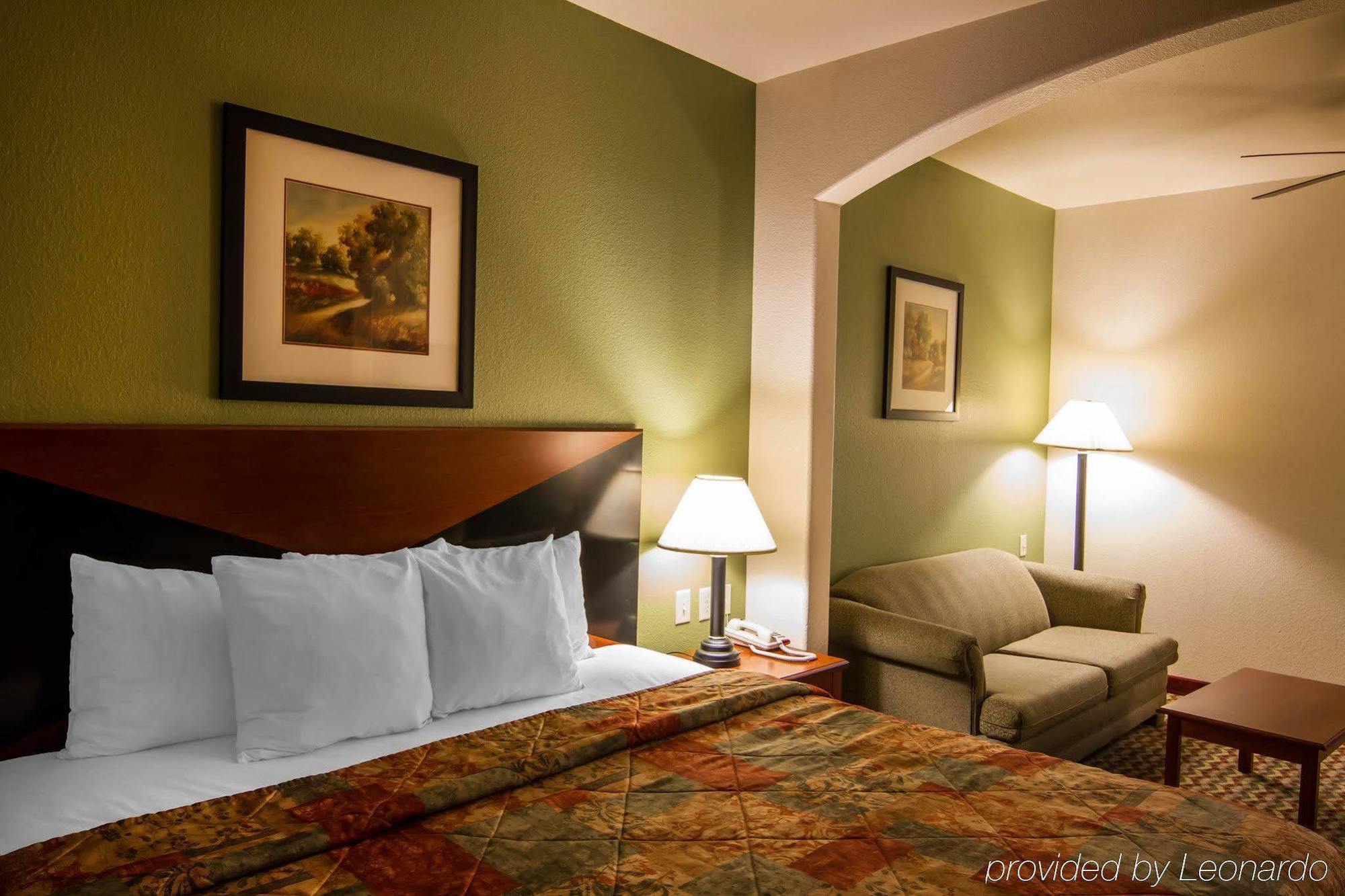 Clarion Inn & Suites Weatherford South Zewnętrze zdjęcie